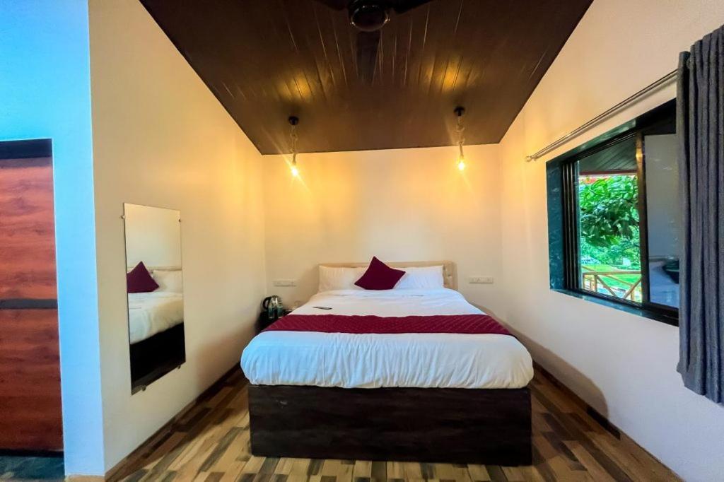 Mangozzz Magical World Otel Panvel Dış mekan fotoğraf